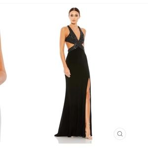 NWT FLORAL SEQUINED CRISS CROSS BODICE GOWN Size 6